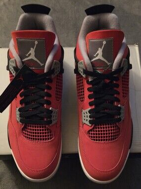 🔥Jordan Retro 4 'Toro Bravo' Fire Red Black Cement Grey Size 13 FQ3138-600🔥